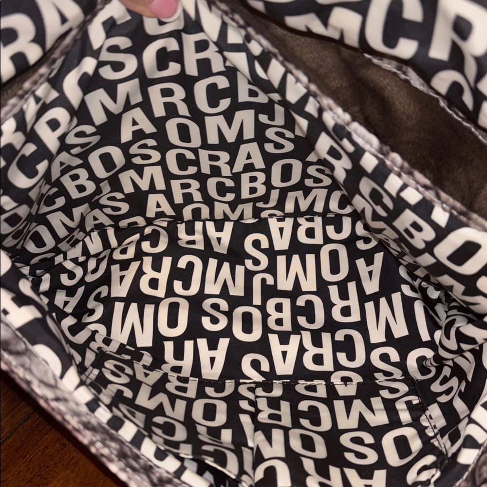 Marc by Marc Jacobs book bag/laptop case - Picture 7 of 7